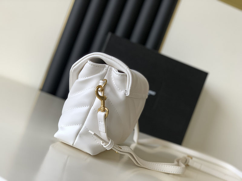 N品 YSL サンローラン 斜めがけバッグ ルル トイバッグ ホワイト 678401DV7072000 ラムスキン ゴールド金具 - 画像 (9)