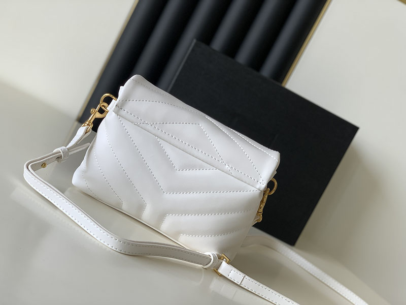 N品 YSL サンローラン 斜めがけバッグ ルル トイバッグ ホワイト 678401DV7072000 ラムスキン ゴールド金具 - 画像 (8)