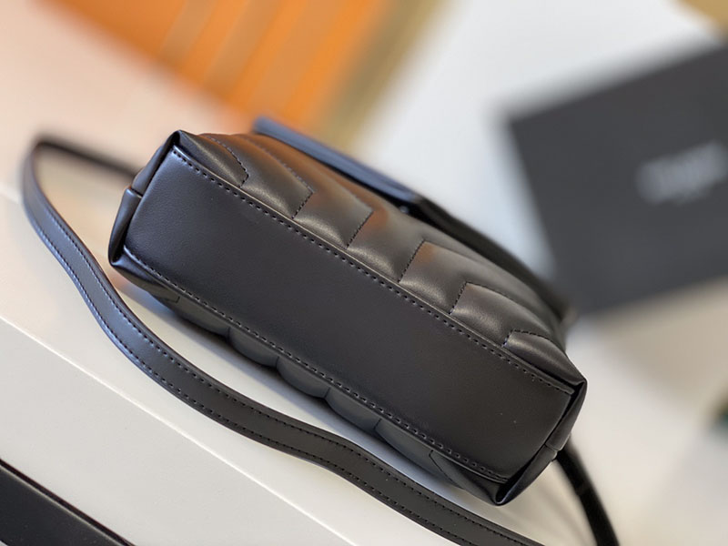 N品 YSL サンローラン 斜めがけバッグ ルル トイバッグ ブラック 678401DV7081000 ラムスキン シルバー金具 - 画像 (7)