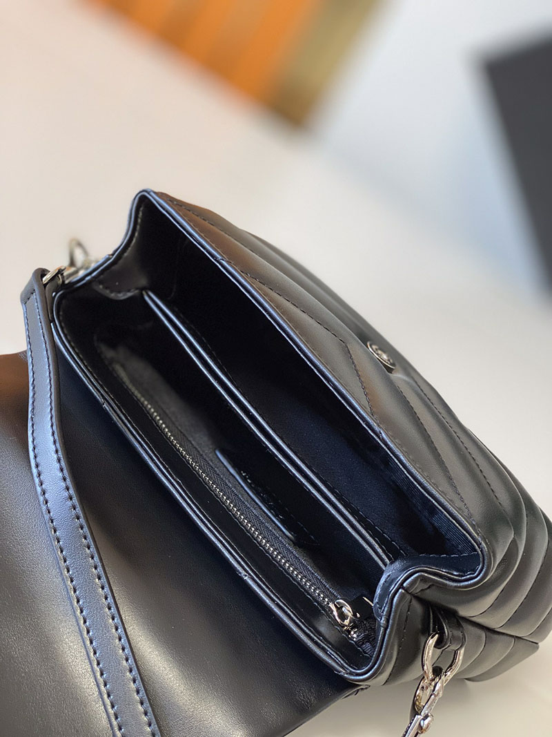 N品 YSL サンローラン 斜めがけバッグ ルル トイバッグ ブラック 678401DV7081000 ラムスキン シルバー金具 - 画像 (3)