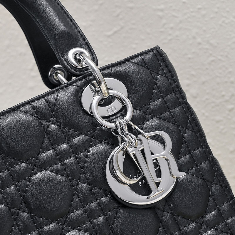 N品 DIOR ディオール Lady Dior バッグ ミディアム M0565ONGE_M900 黒 ブラック シルバー金具 激安優良店 - 画像 (9)