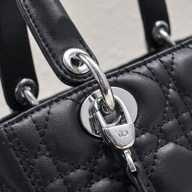 N品 DIOR ディオール Lady Dior バッグ ミディアム M0565ONGE_M900 黒 ブラック シルバー金具 激安優良店 - 画像 (6)