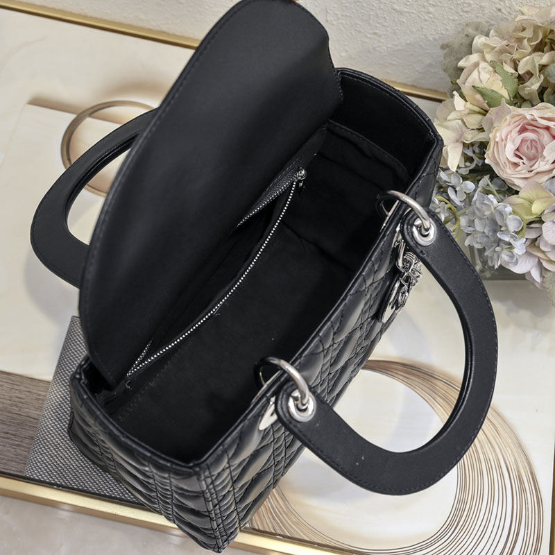 N品 DIOR ディオール Lady Dior バッグ ミディアム M0565ONGE_M900 黒 ブラック シルバー金具 激安優良店 - 画像 (3)