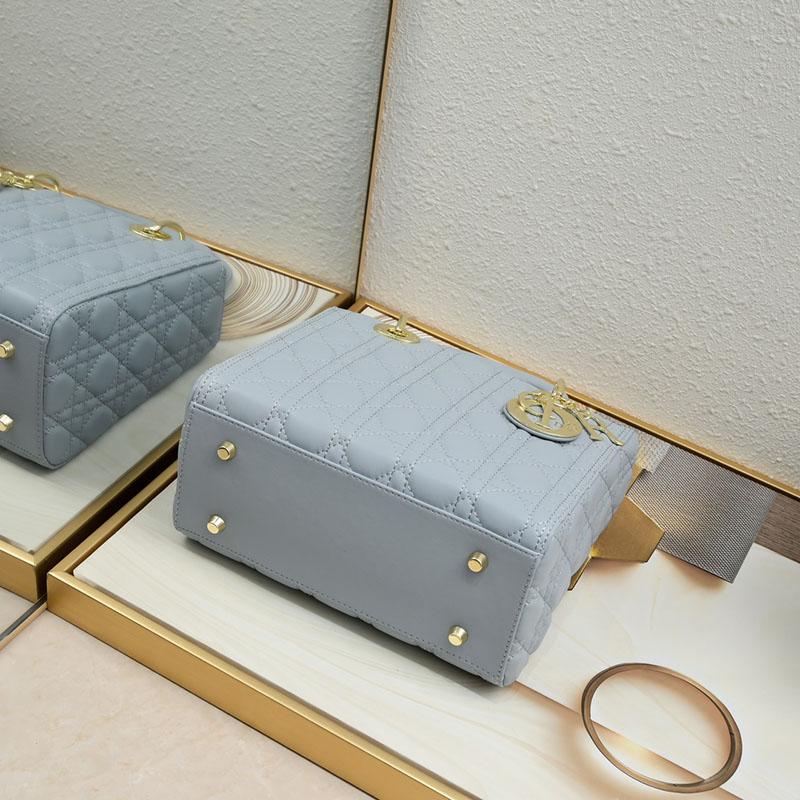 N品 DIOR ディオール Lady Dior バッグ ミディアム M0565ONGE_M81B ストーングレー ゴールド金具 激安優良店 - 画像 (4)