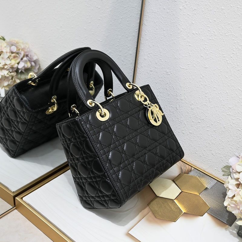 N品 DIOR ディオール Lady Dior バッグ ミディアム M0565ONGE_M900 黒 ブラック ゴールド金具 激安優良店 - 画像 (9)