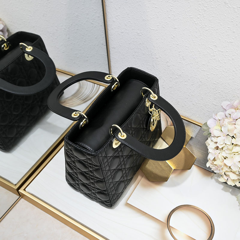 N品 DIOR ディオール Lady Dior バッグ ミディアム M0565ONGE_M900 黒 ブラック ゴールド金具 激安優良店 - 画像 (6)