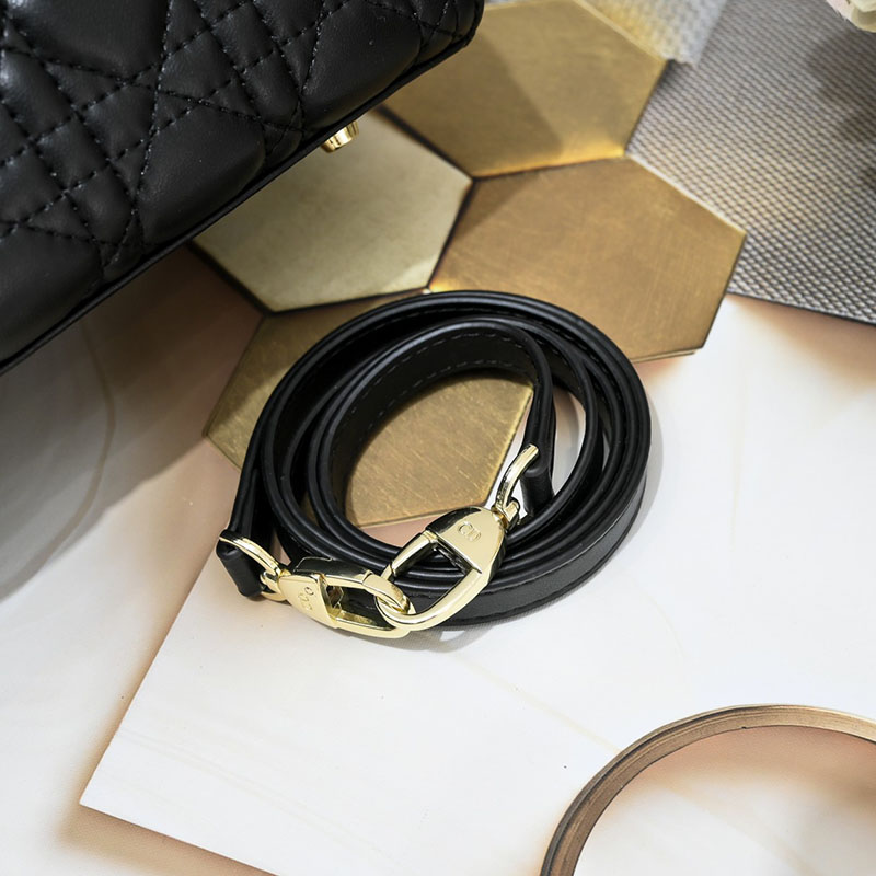 N品 DIOR ディオール Lady Dior バッグ ミディアム M0565ONGE_M900 黒 ブラック ゴールド金具 激安優良店 - 画像 (4)