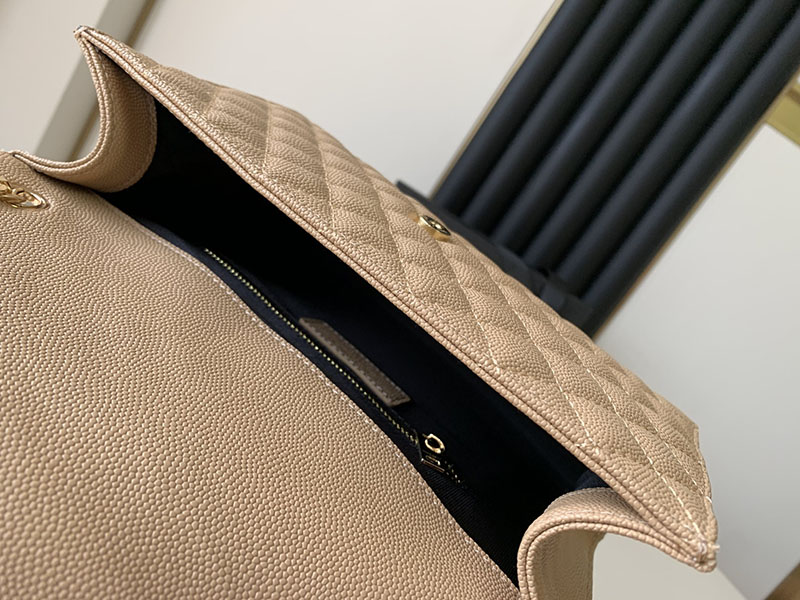 N品 YSL サンローラン ショルダーバッグ エンベロープ ミディアム DARK TOFFEE 600185AACT72646 ラムスキン ゴールド金具 - 画像 (3)