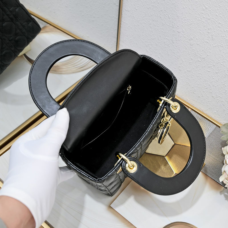 N品 DIOR ディオール Lady Dior バッグ ミディアム M0565ONGE_M900 黒 ブラック ゴールド金具 激安優良店 - 画像 (2)