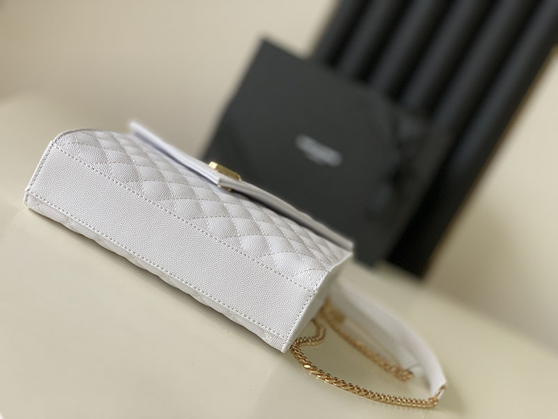 N品 YSL サンローラン ショルダーバッグ エンベロープ ミディアム ホワイト 600185AACT72000 ラムスキン ゴールド金具 - 画像 (7)