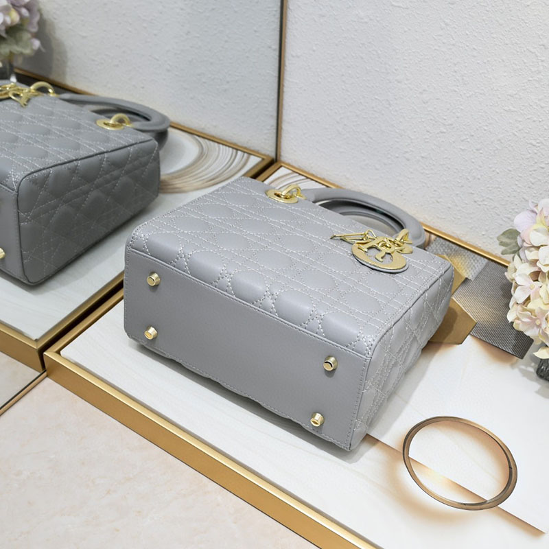 N品 DIOR ディオール Lady Dior バッグ ミディアム M0565ONGE_M47G イーサリアルグレー ゴールド金具 激安優良店 - 画像 (7)