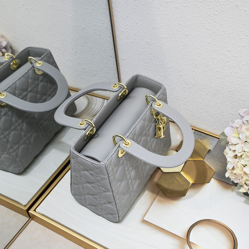 N品 DIOR ディオール Lady Dior バッグ ミディアム M0565ONGE_M47G イーサリアルグレー ゴールド金具 激安優良店 - 画像 (6)