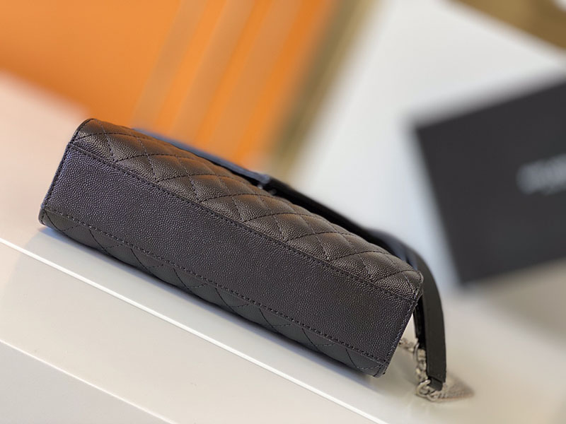 N品 YSL サンローラン ショルダーバッグ エンベロープ ミディアム ブラック 600185AACT61000 ラムスキン シルバー金具 - 画像 (7)
