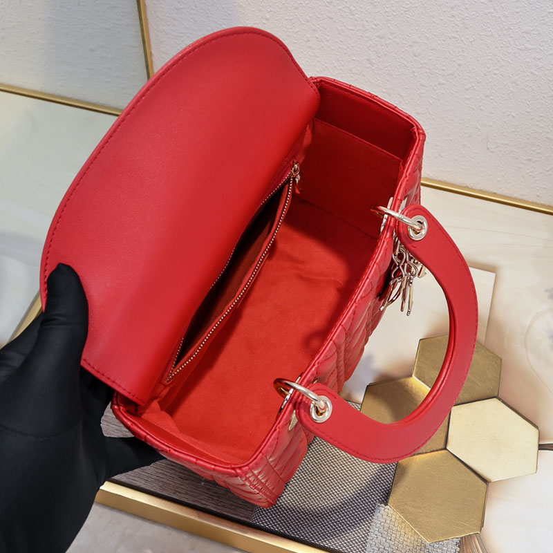 N品 DIOR ディオール Lady Dior バッグ ミディアム M0565ONGE_M63R レッド ゴールド金具 激安優良店 - 画像 (3)
