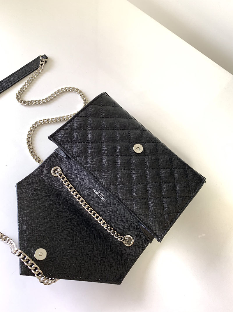 N品 YSL サンローラン ショルダーバッグ エンヴェロップ スモール ブラック 600195BOW921000 ラムスキン シルバー金具 - 画像 (4)