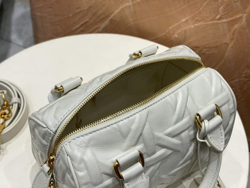 N品 DIOR ディオール Dior Groove 20 バッグ スモール M1364UBOL_M030 ホワイト ゴールド金具 激安優良店 - 画像 (4)