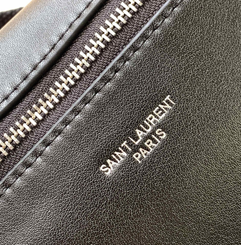 N品 YSL サンローラン バッグ メンズ ボディバッグ “シティ” ブラック 6497671ELFE1000 ラムスキン シルバー金具 - 画像 (6)