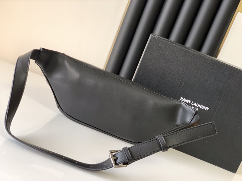 N品 YSL サンローラン バッグ メンズ ベルトバッグ”モノグラム” ブラック 59007603U0E1000 ラムスキン シルバー金具 - 画像 (8)