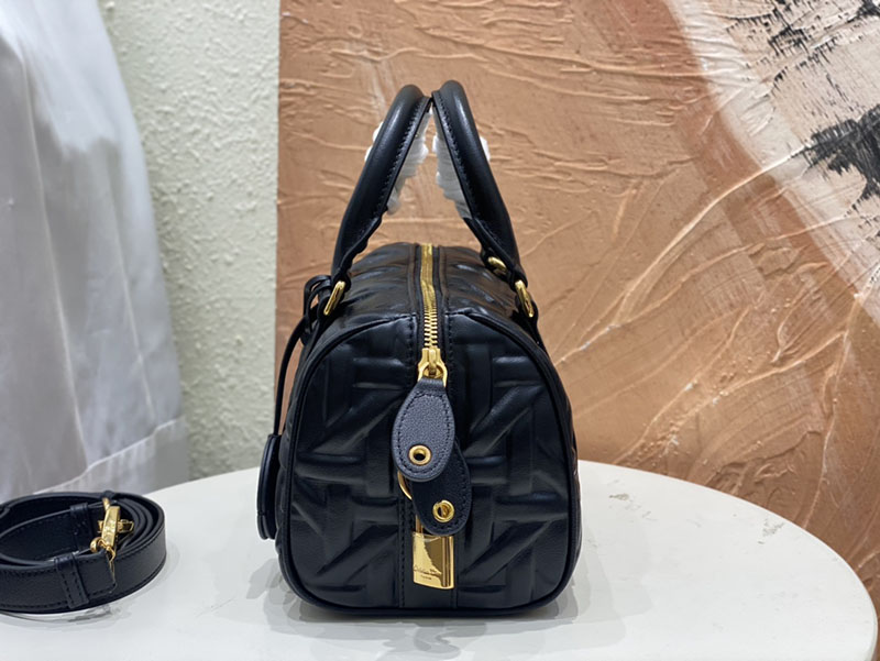 N品 DIOR ディオール Dior Groove 20 バッグ スモール M1364UBOL_M900 黒 ブラック ゴールド金具 激安優良店 - 画像 (7)