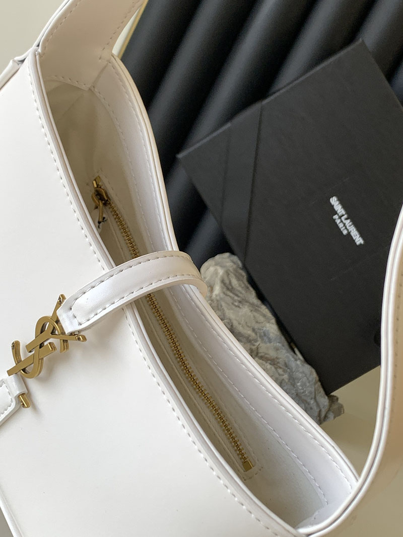 N品 YSL サンローラン ミニバッグ LE 5 À 7 ホワイト 763419AACX72000 ラムスキン ゴールド金具 - 画像 (4)