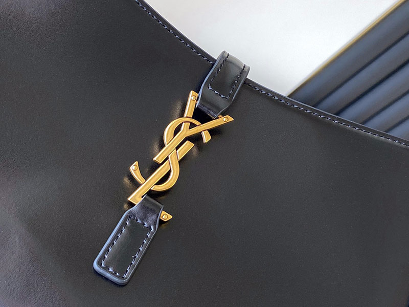 N品 YSL サンローラン ミニバッグ LE 5 À 7 ブラック 763419AACX71000 ラムスキン ゴールド金具 - 画像 (6)