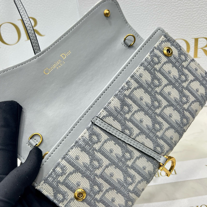 N品 DIOR ディオール Saddle チェーン付きロングウォレット S5614CTZQ_M932 グレー ディオール オブリーク ジャカード ゴールド金具 激安優良店 - 画像 (4)