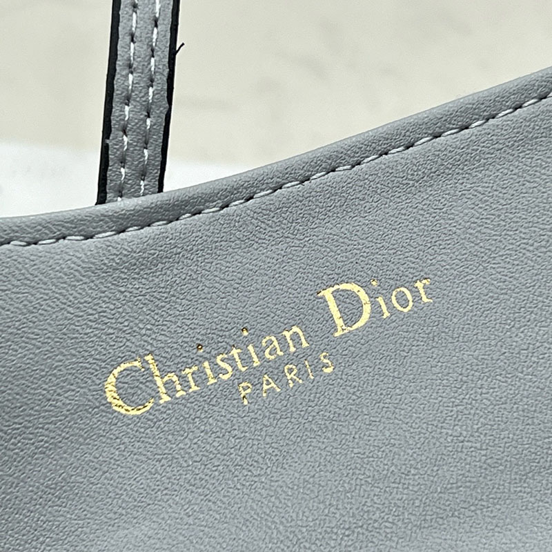 N品 DIOR ディオール Saddle チェーン付きロングウォレット S5614CTZQ_M932 グレー ディオール オブリーク ジャカード ゴールド金具 激安優良店 - 画像 (2)