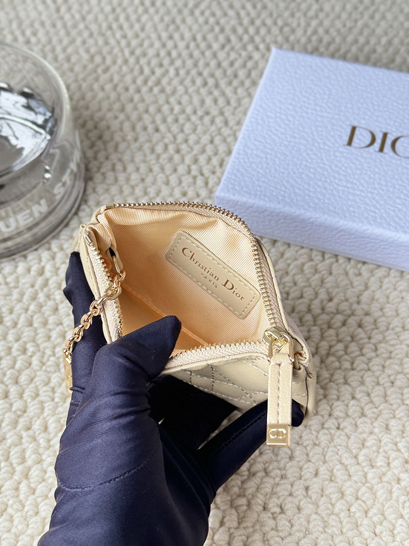 N品 DIOR ディオール財布コピー Dior Caro Myrte ジップ キーケース S5158UWHC_M116 サンド カーフスキン ゴールド金具 激安優良店 - 画像 (3)