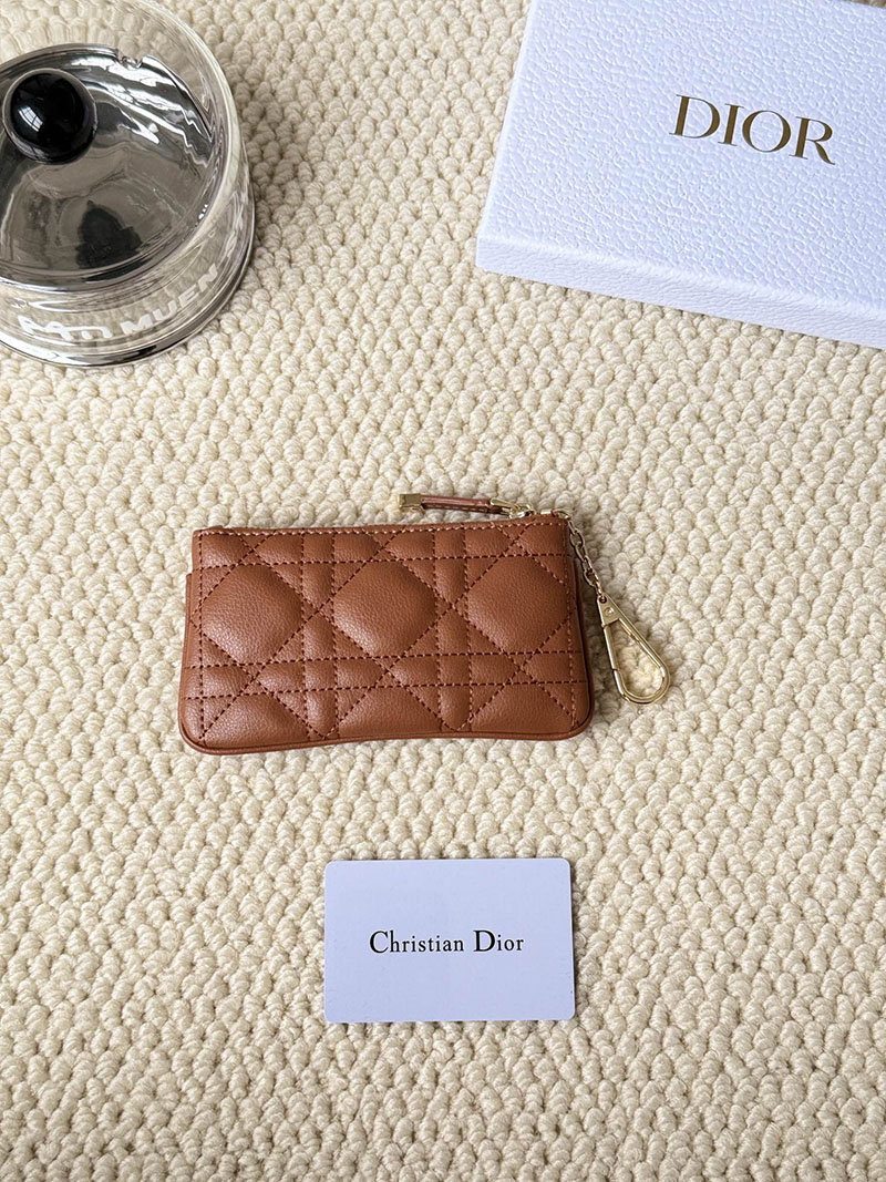 N品 DIOR ディオール財布コピー Dior Caro Myrte ジップ キーケース S5158UWHC_M53U ブラウン カーフスキン ゴールド金具 激安優良店 - 画像 (6)