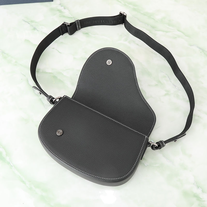 最高級ディオールスーパーコピー ディオールバッグコピー Saddle メッセンジャーバッグ 1ADPO325YKK_H00N 黒 ブラック カーフスキン 2024年秋の新作 - 画像 (6)