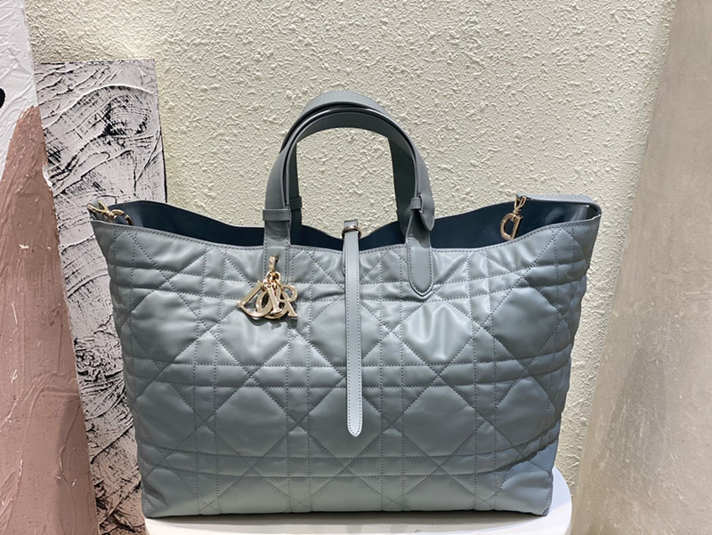 超N品 ディオールバッグコピー Dior Toujours バッグ ラージ M2820OSHJ_M41G ストーングレー カーフスキン ゴールド金具 - 画像 (9)