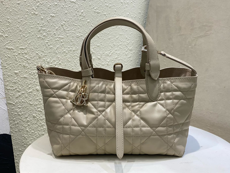 超N品 ディオールバッグコピー Dior Toujours バッグ スモール M2822OSHJ_M51U パウダーベージュ カーフスキン ゴールド金具 - 画像 (9)
