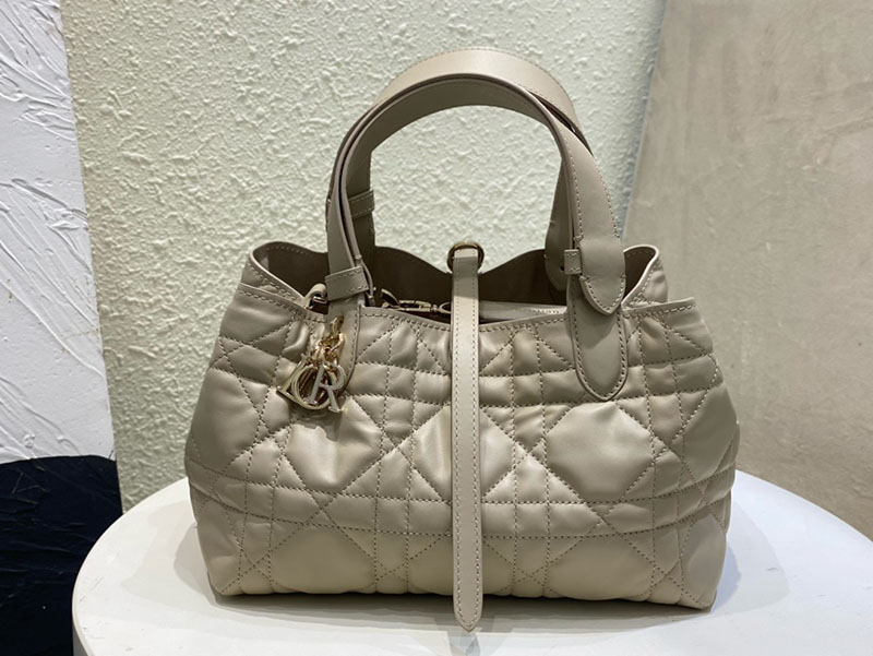 超N品 ディオールバッグコピー Dior Toujours バッグ スモール M2822OSHJ_M51U パウダーベージュ カーフスキン ゴールド金具 - 画像 (8)