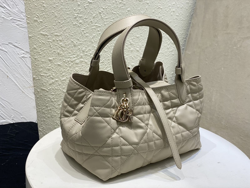 超N品 ディオールバッグコピー Dior Toujours バッグ スモール M2822OSHJ_M51U パウダーベージュ カーフスキン ゴールド金具 - 画像 (7)