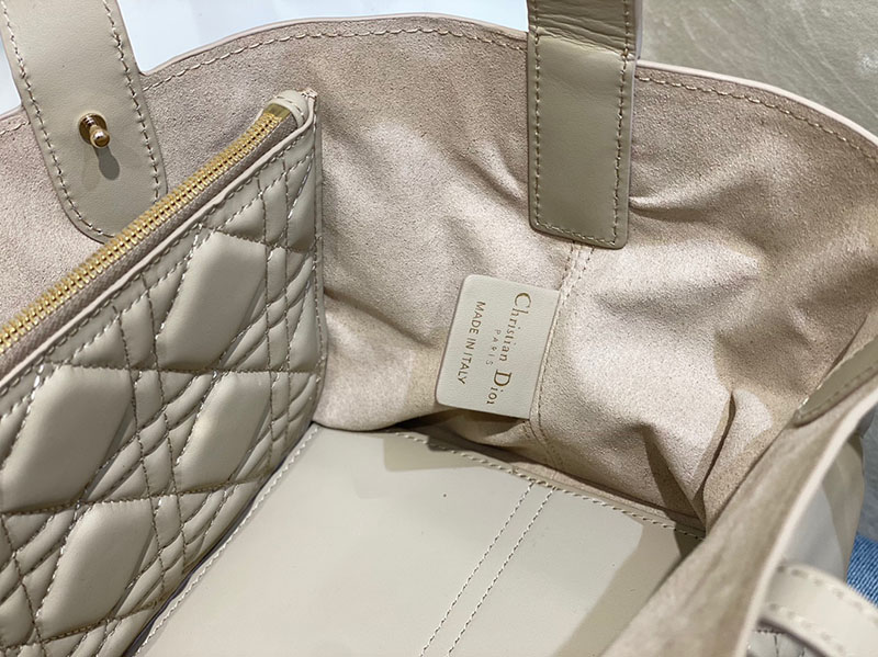 超N品 ディオールバッグコピー Dior Toujours バッグ スモール M2822OSHJ_M51U パウダーベージュ カーフスキン ゴールド金具 - 画像 (2)