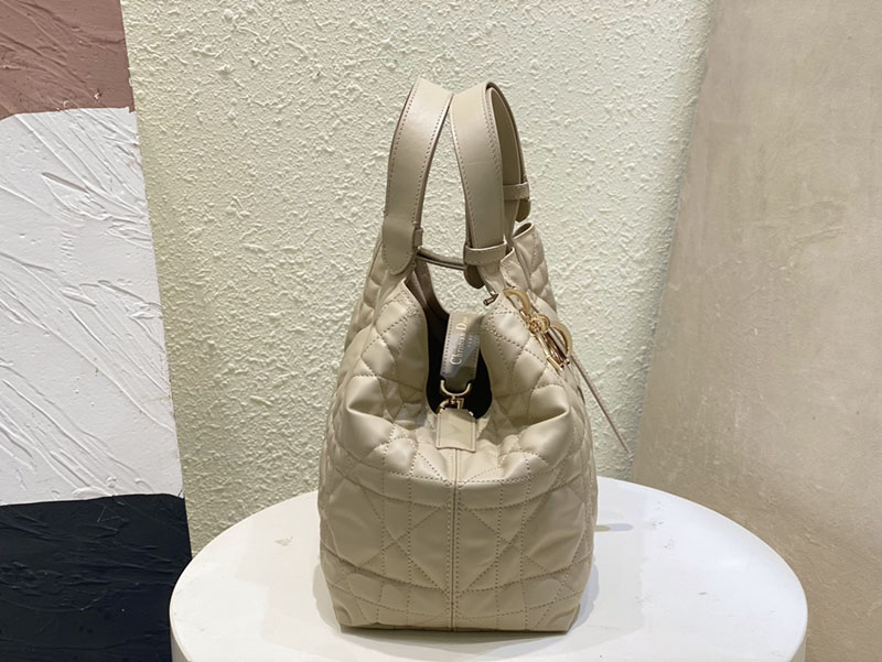 超N品 ディオールバッグコピー Dior Toujours バッグ ミディアム M2821OSHJ_M51U パウダーベージュ カーフスキン ゴールド金具 - 画像 (7)