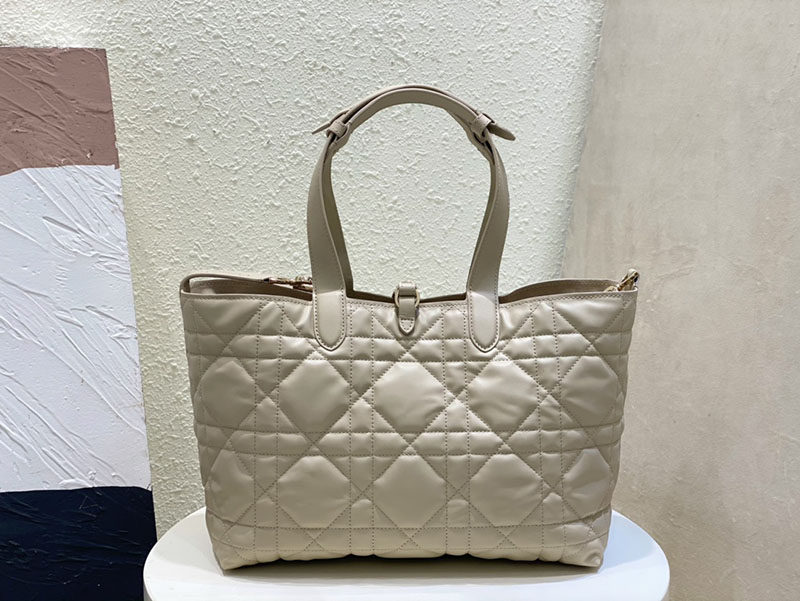 超N品 ディオールバッグコピー Dior Toujours バッグ ミディアム M2821OSHJ_M51U パウダーベージュ カーフスキン ゴールド金具 - 画像 (6)