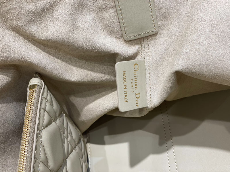 超N品 ディオールバッグコピー Dior Toujours バッグ ミディアム M2821OSHJ_M51U パウダーベージュ カーフスキン ゴールド金具 - 画像 (2)