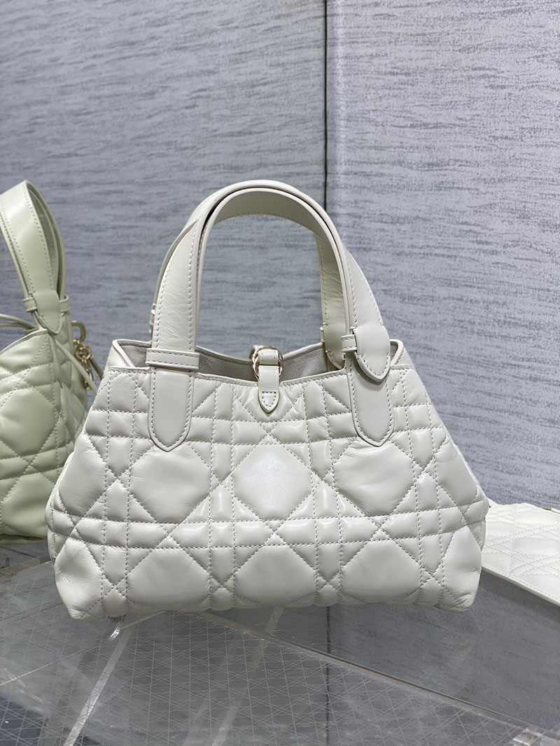 超N品 ディオールバッグコピー Dior Toujours バッグ スモール M2822OSHJ_M030 ホワイト カーフスキン ゴールド金具 - 画像 (6)