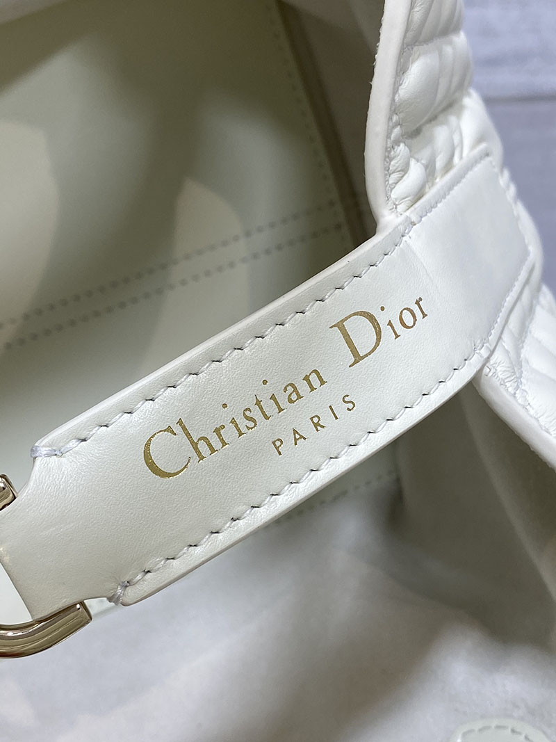 超N品 ディオールバッグコピー Dior Toujours バッグ スモール M2822OSHJ_M030 ホワイト カーフスキン ゴールド金具 - 画像 (5)