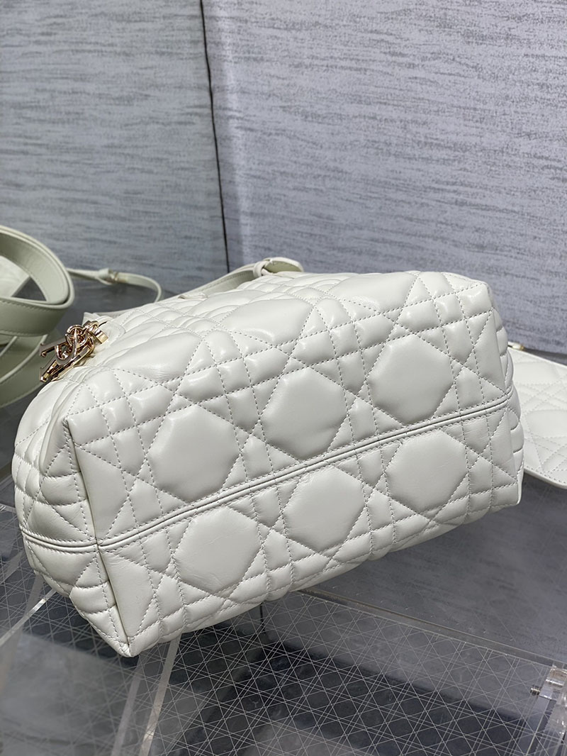 超N品 ディオールバッグコピー Dior Toujours バッグ スモール M2822OSHJ_M030 ホワイト カーフスキン ゴールド金具 - 画像 (4)