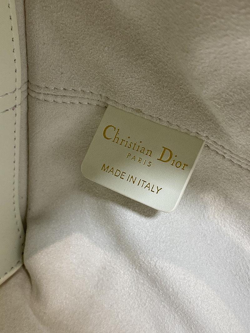 超N品 ディオールバッグコピー Dior Toujours バッグ スモール M2822OSHJ_M030 ホワイト カーフスキン ゴールド金具 - 画像 (2)