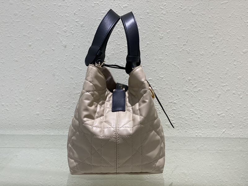超N品 ディオールバッグコピー Dior Toujours バッグ ミディアム M2821OSIY_M963 黒 ブラックxパウダーベージュ カーフスキン ゴールド金具 - 画像 (7)