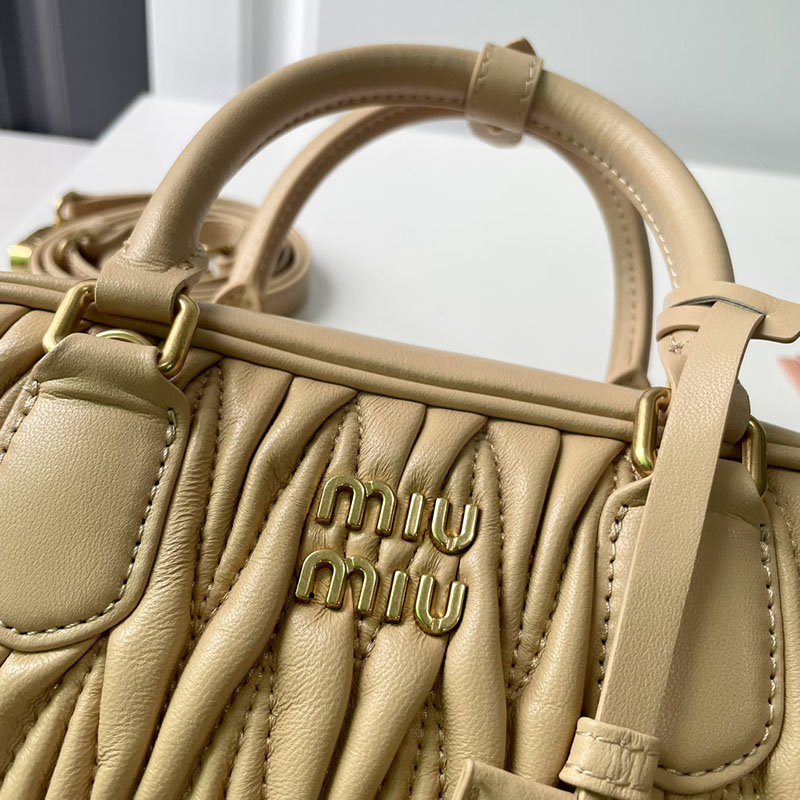 N品 MiuMiu ミュウミュウ アルカディ マテラッセレザー バッグ 5BB142_N88_F0036_V_OON サンドベージュ ゴールド金具 激安優良店 - 画像 (6)