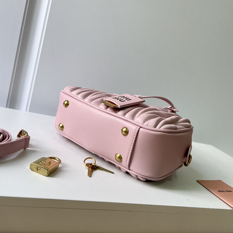 N品 MiuMiu ミュウミュウ アルカディ マテラッセレザー バッグ 5BB123_N88_F0E18_V_YON ピンク ゴールド金具 激安優良店 - 画像 (5)