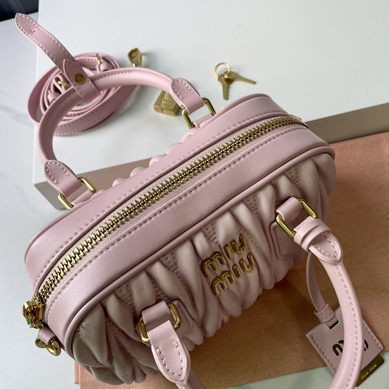 N品 MiuMiu ミュウミュウ アルカディ マテラッセレザー バッグ 5BB123_N88_F0E18_V_YON ピンク ゴールド金具 激安優良店 - 画像 (4)