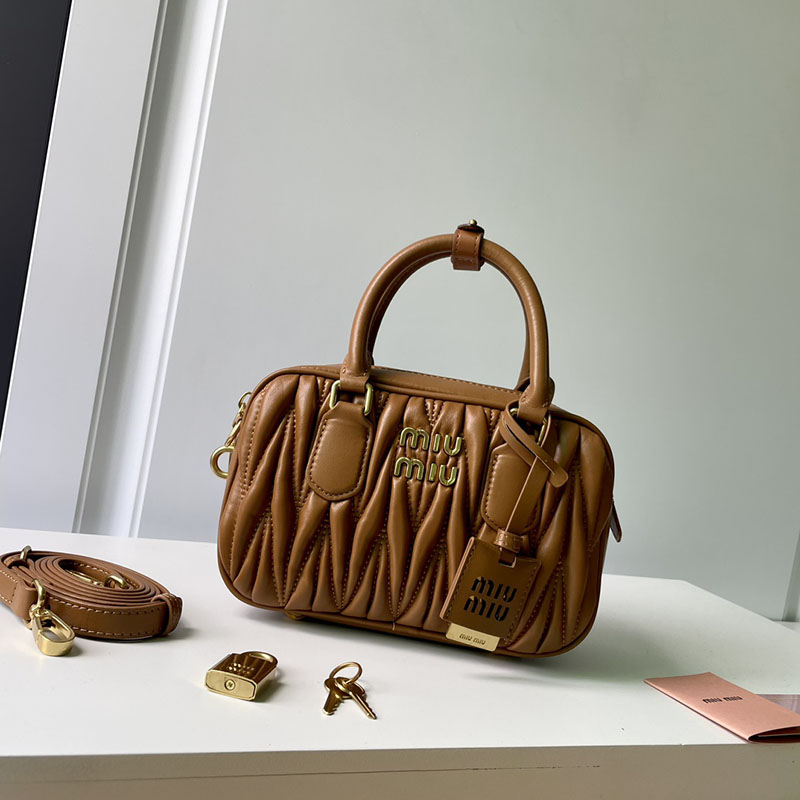 N品 MiuMiu ミュウミュウ アルカディ マテラッセレザー バッグ 5BB123_N88_F098L_V_YON キャメル ゴールド金具 激安優良店 - 画像 (9)