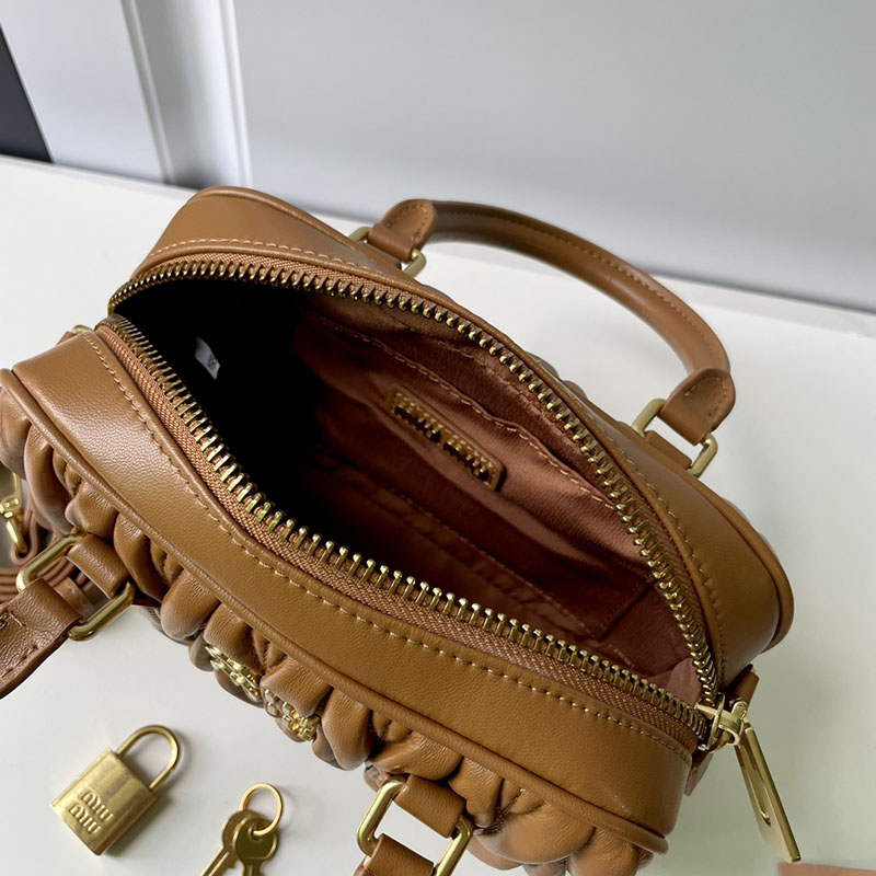 N品 MiuMiu ミュウミュウ アルカディ マテラッセレザー バッグ 5BB123_N88_F098L_V_YON キャメル ゴールド金具 激安優良店 - 画像 (3)
