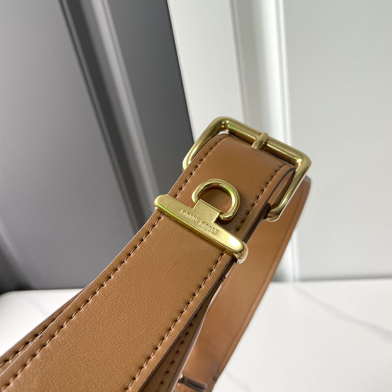N品 MiuMiu ミュウミュウ レザー ホーボーバッグ 5BC161_2E6Y_F098L_V_OOO キャメル ゴールド金具 激安優良店 - 画像 (5)