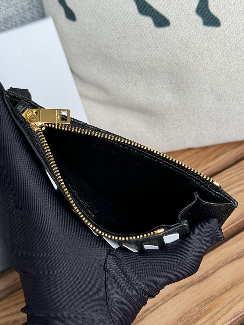 最高級サンローランスーパーコピー YSL モノグラム フラグメント ジップカードケース レディース ブラック 607915BOW011000 カーフスキンレザー ゴールド金具 - 画像 (4)